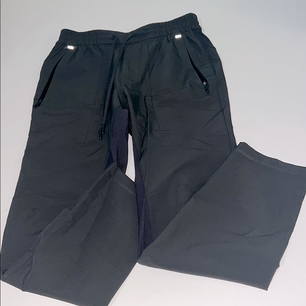 Lululemon License To Train Pant 30", Graphite Grey, Size XS